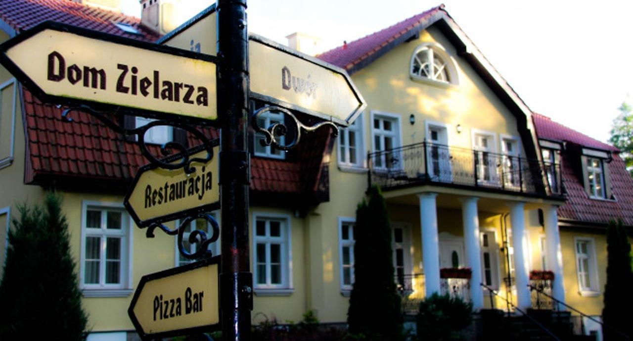 Dwor Pomorski Barwice Exterior photo